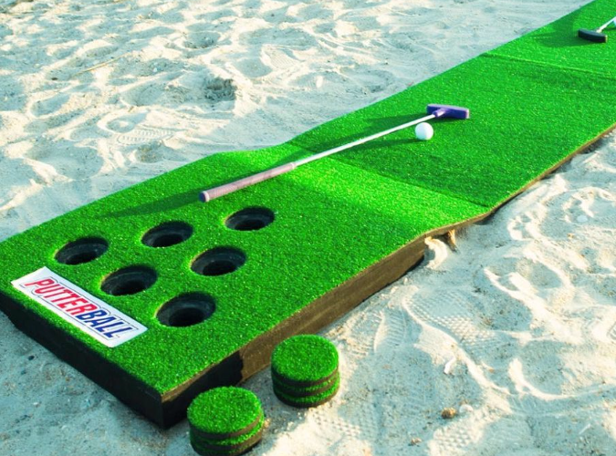 Putterball Game on the beach